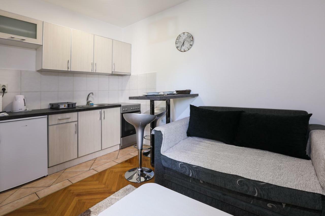 Apartment Promenada 35 Нови-Сад Экстерьер фото